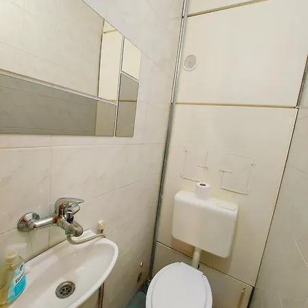 Ulloi Utca 185 * Budapest